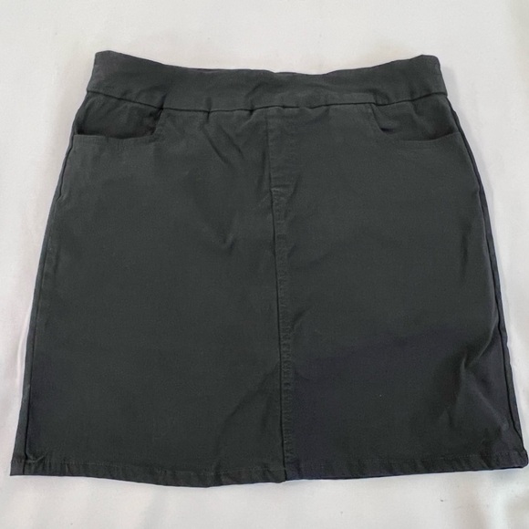Soft Surroundings Women’s Go Lively Skort Size Medium Black - Picture 1 of 9